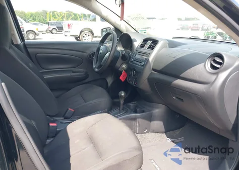 2016 Nissan Versa 1.6 S z USA, uszkodzony, nr VIN 3N1CN7AP0GL826205